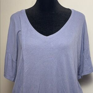 Peace Love World Purple lavender, ribbed, V-Neck Short Sleeve T-Shirt size XL